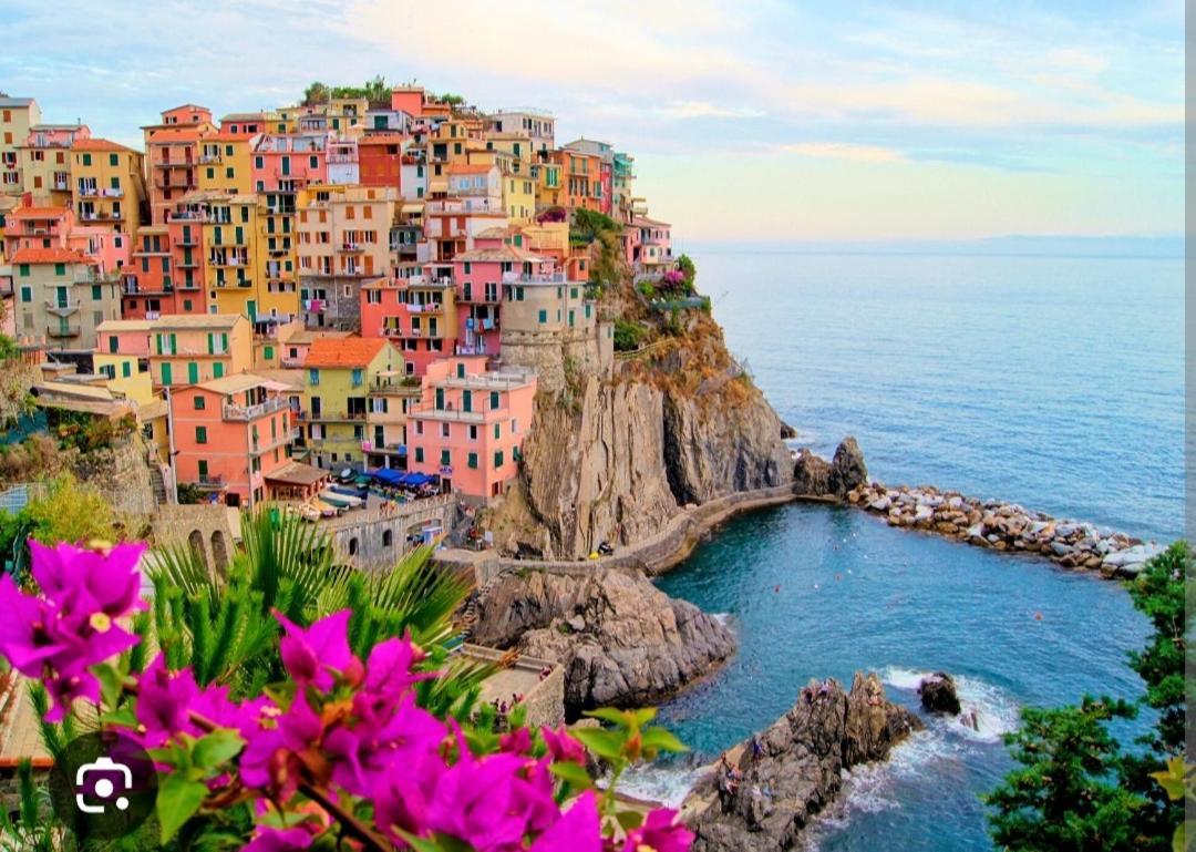 Komodo & Cinque Terre